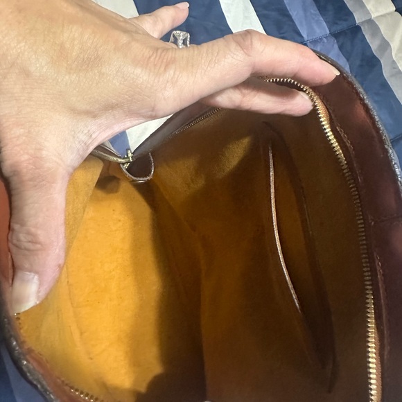 LV EPI Cognac - Picture 9 of 11